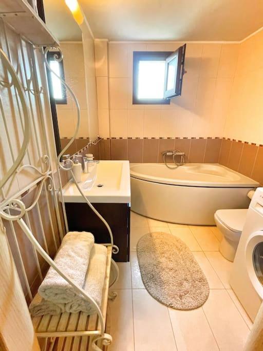 Kathiana Cozy Apartment エクステリア 写真